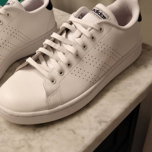 Adidas - Picture 4 of 4